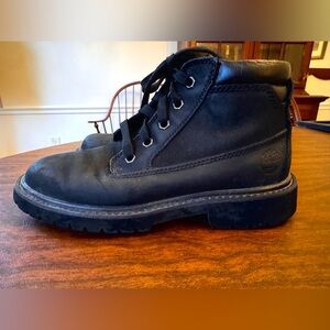 Timberland Women’s Black Leather Lace Up Boots size 6